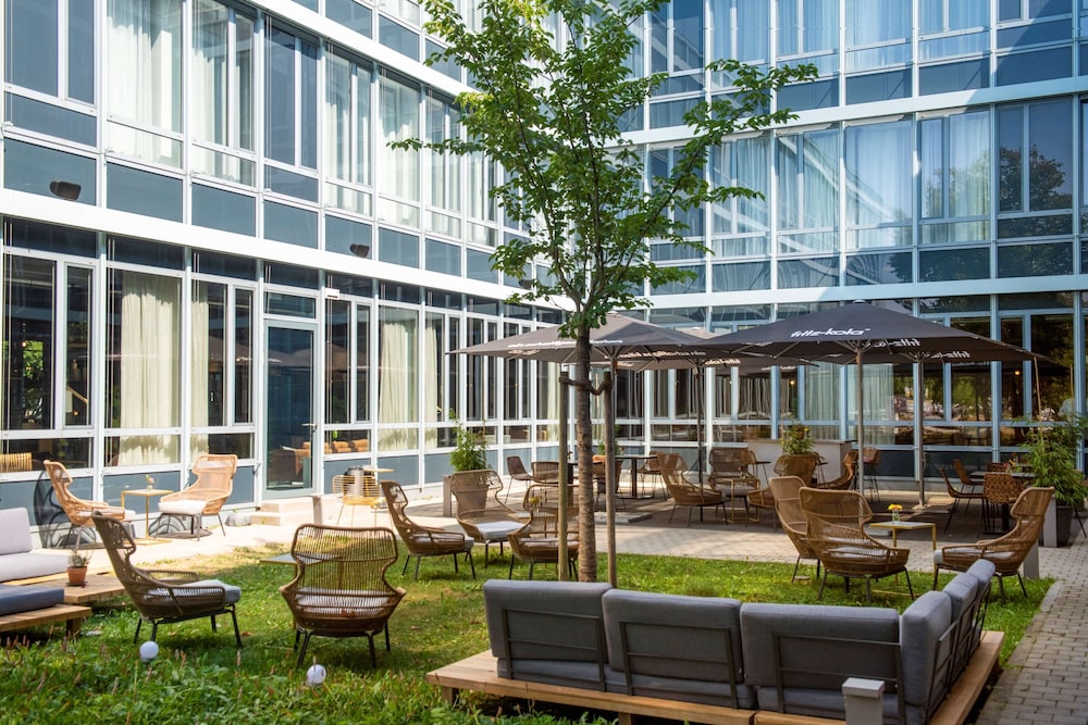 Flightgate Munich Airport Hotel, a member of Radisson Individuals 3/50