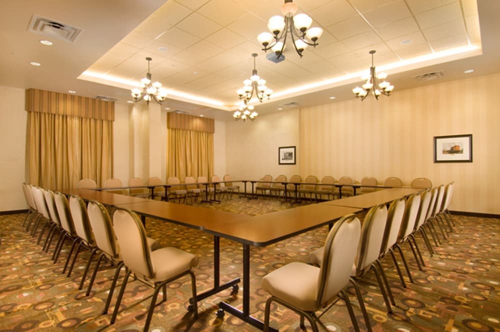 Drury Inn & Suites Flagstaff 33/41