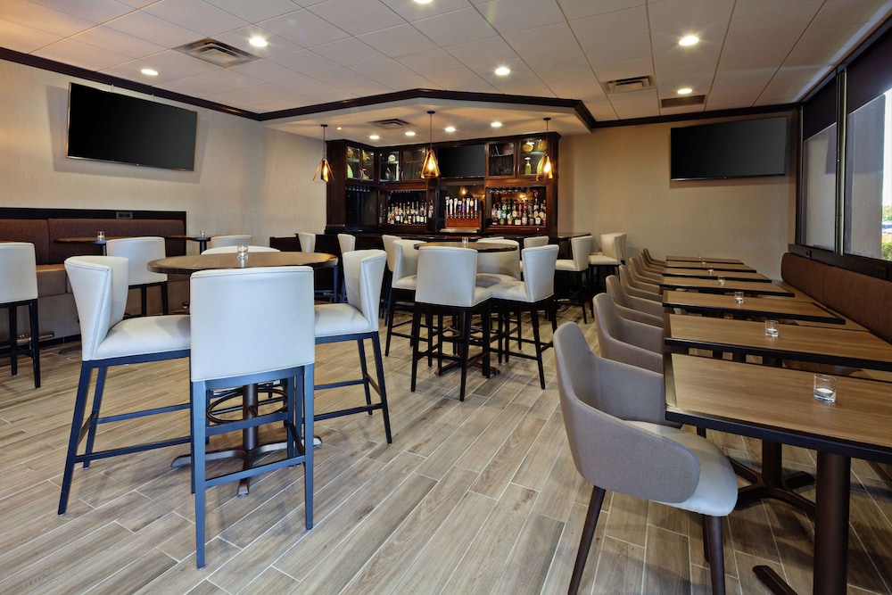 Doubletree By Hilton New Orleans Airport 42/58