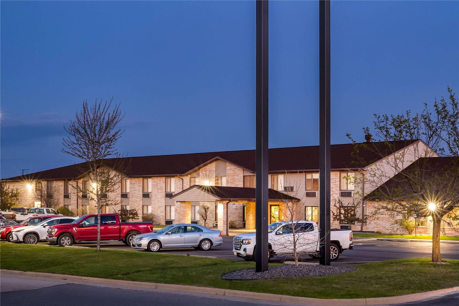 Days Inn By Wyndham Black River Falls 9/13