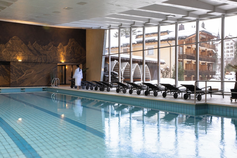 Hotel Adula 30/56