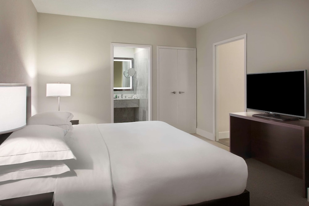 Hilton Toronto Markham Suites Conference Centre Spa 11/87