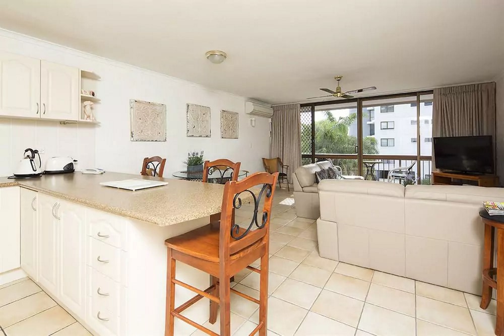 Burleigh Palms Holiday Apartments 54/75