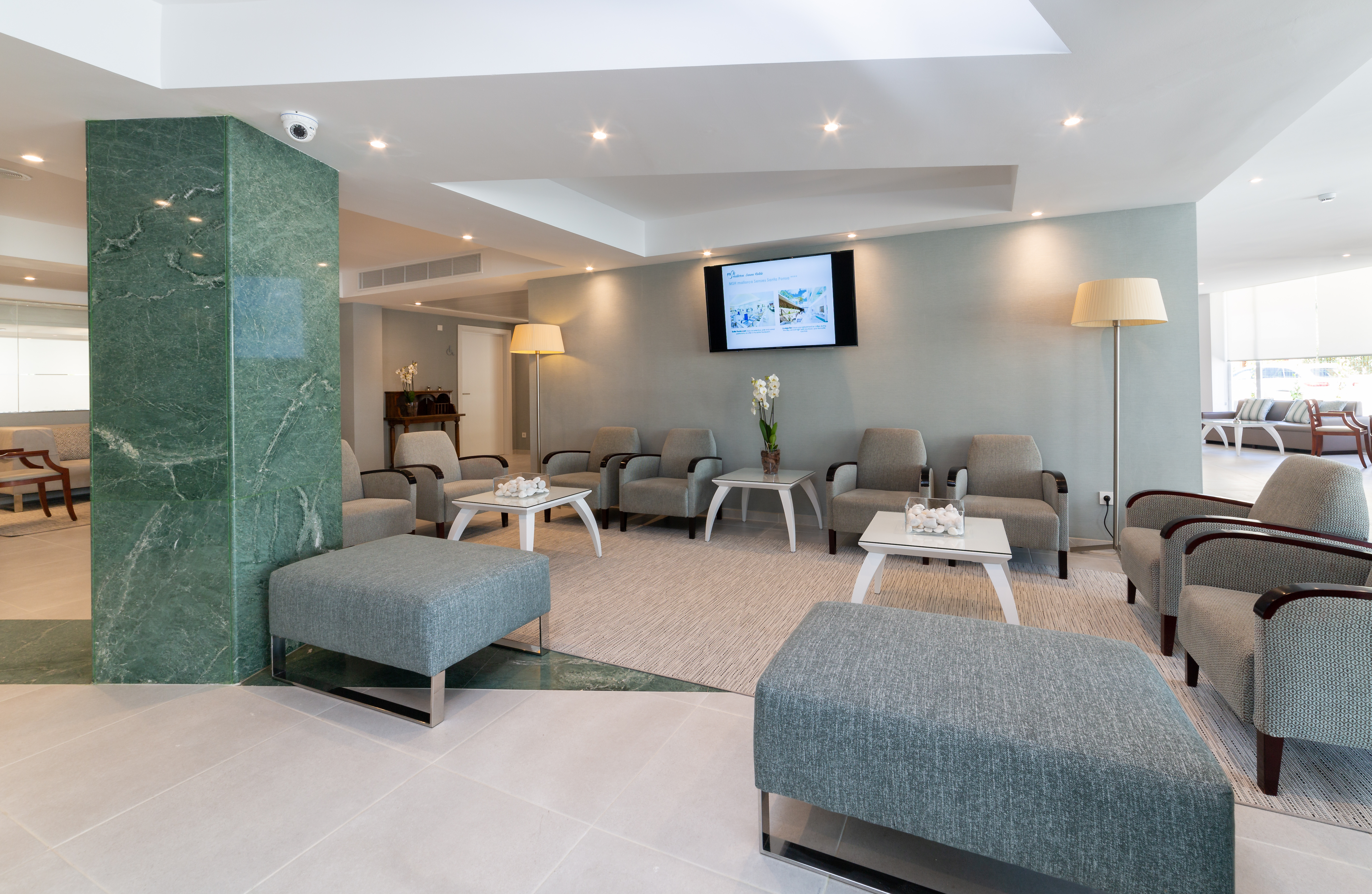 Sky Senses Hotel 35/50