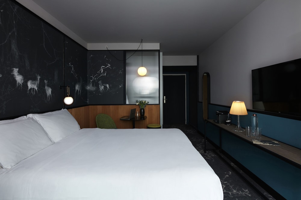 CLASSIC, DOUBLE BED