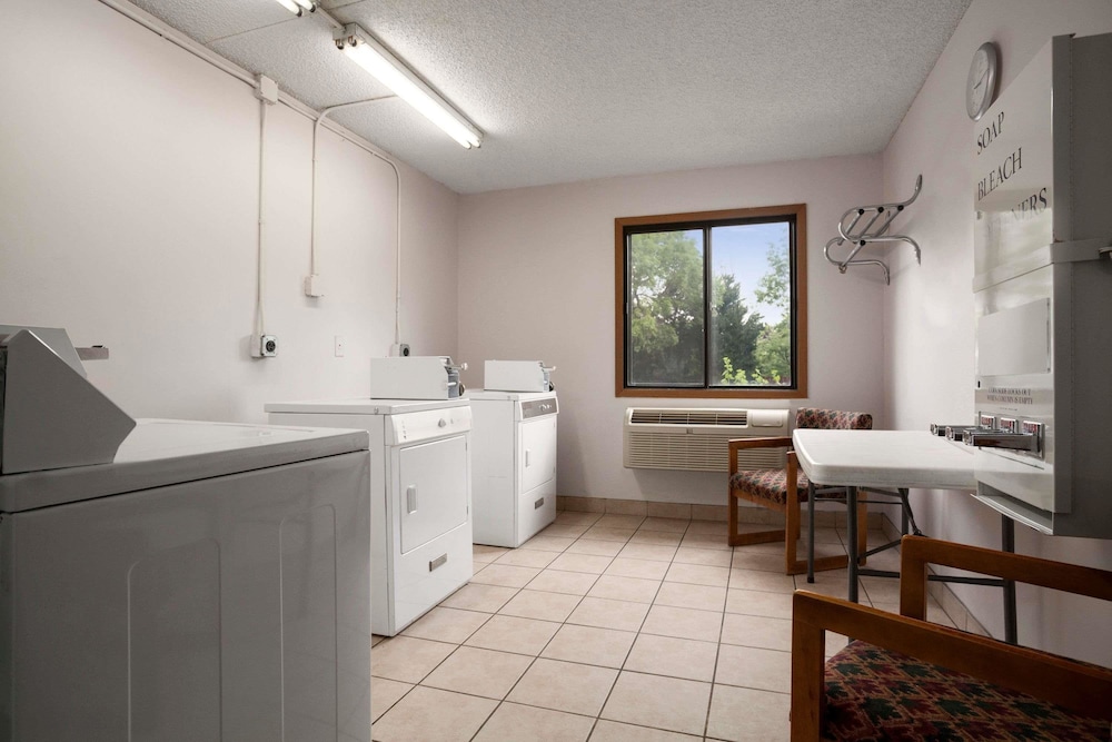 Super 8 by Wyndham Westminster Denver North 6/21