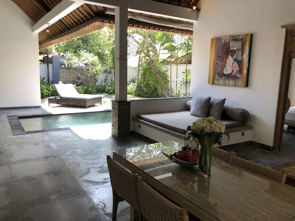 Indiana Kenanga Luxury Villas Spa Restaurant 8/50