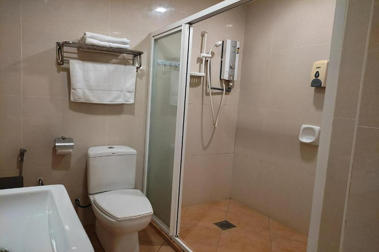 Hotel D'New 1 KK Sabah 15/16