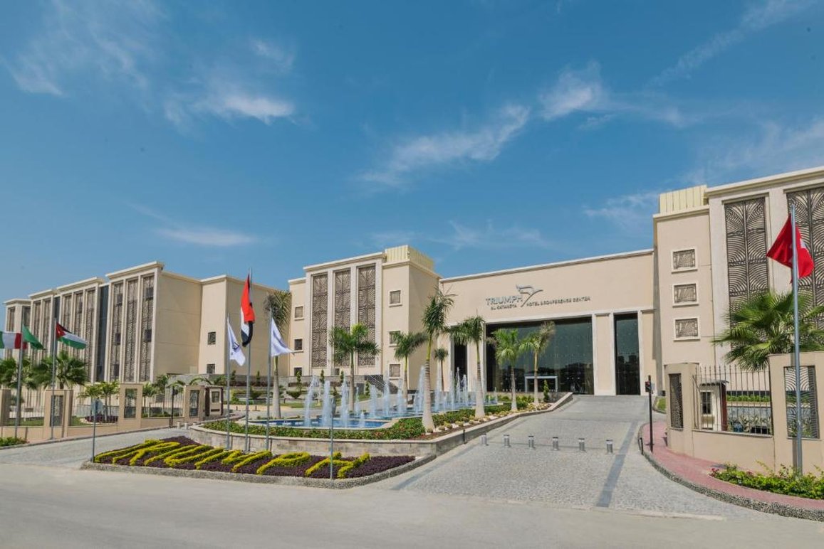 Triumph Luxury Hotel 58/64