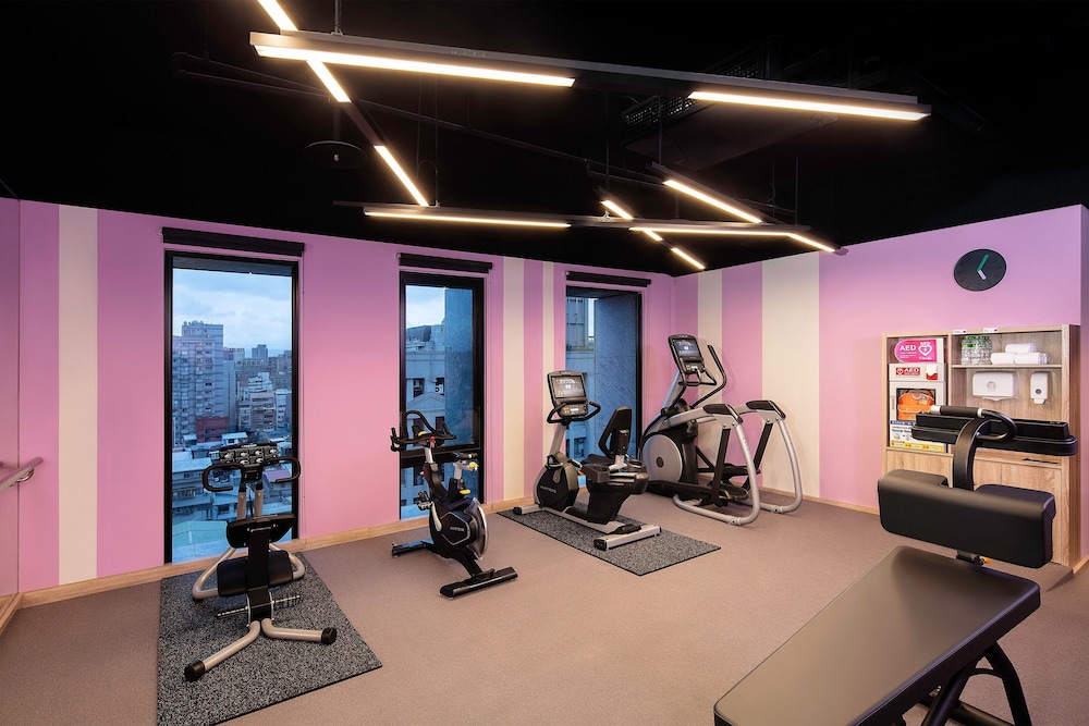 Aloft Taipei Zhongshan Hotel 20/36