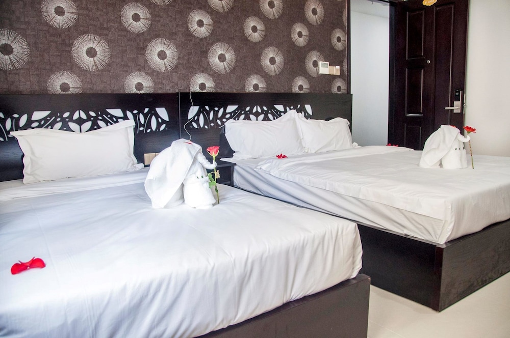 Dylan Hotel Da Nang 12/27