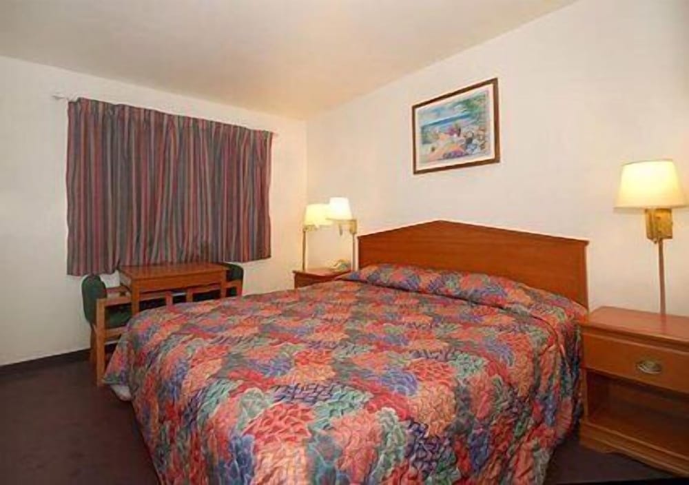 Motel6 Bakersfield, CA - Central 27/44