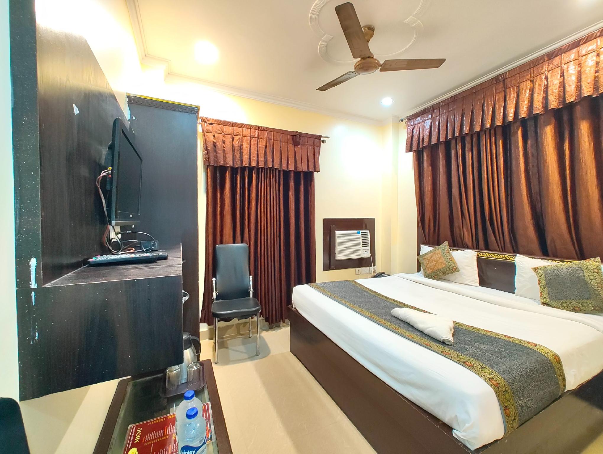 Oyo 2065 Hotel Ashoka Grand 7/34