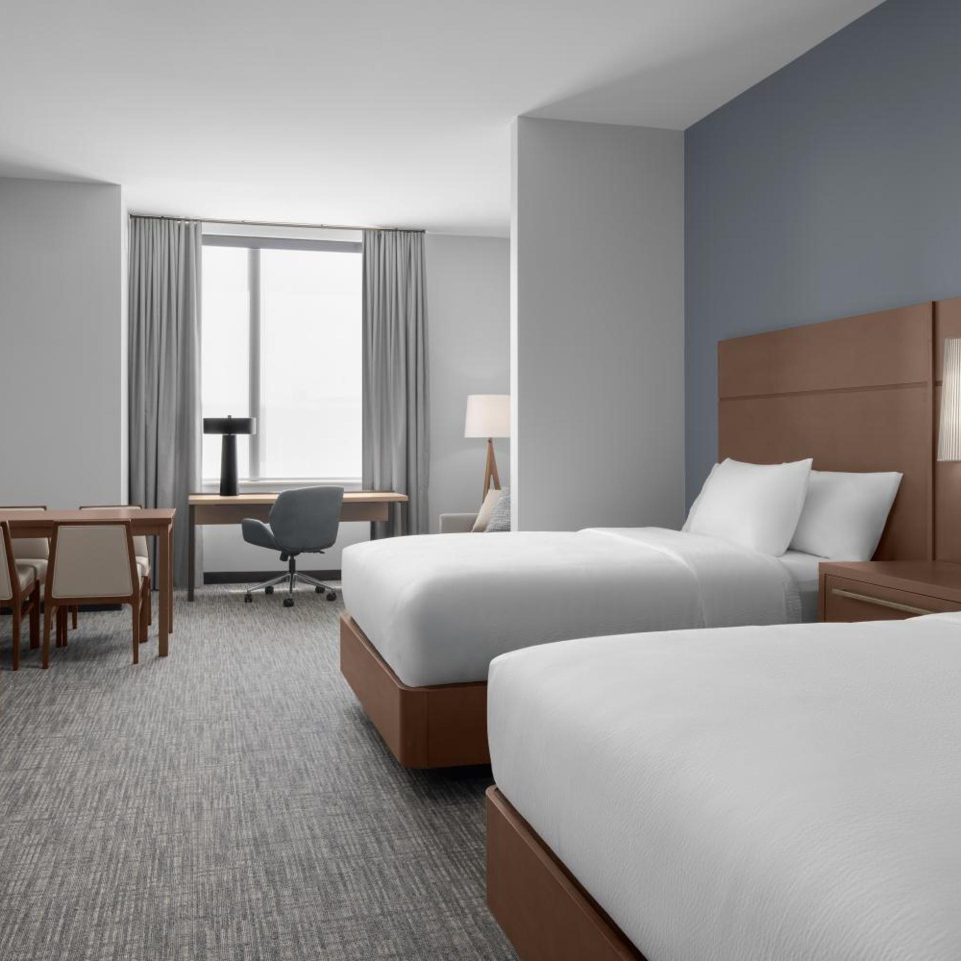Studio, Queen Bed, Sofa, Accessible