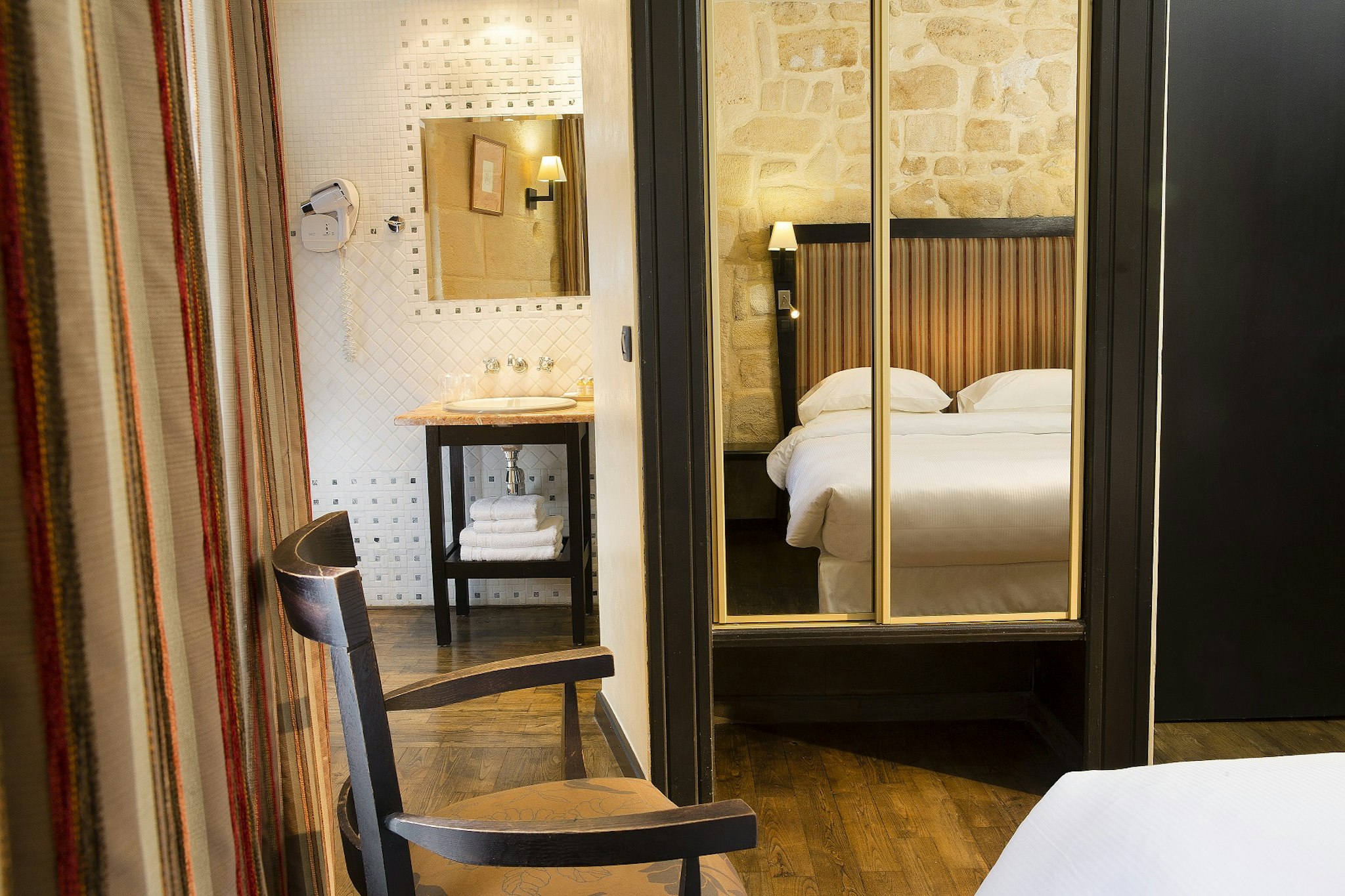 Hotel Europe Saint Severin Paris 15/26