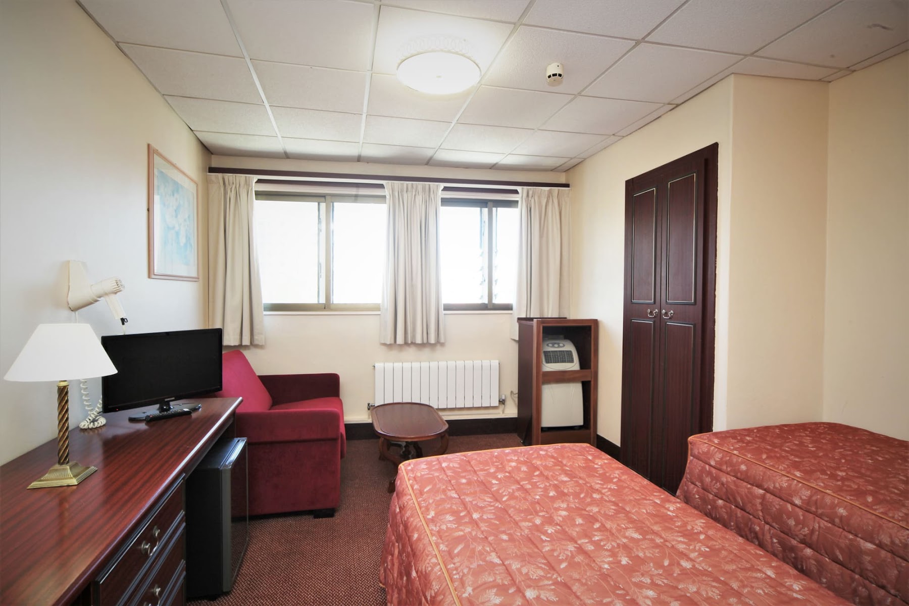 Bristol Hotel 14/18