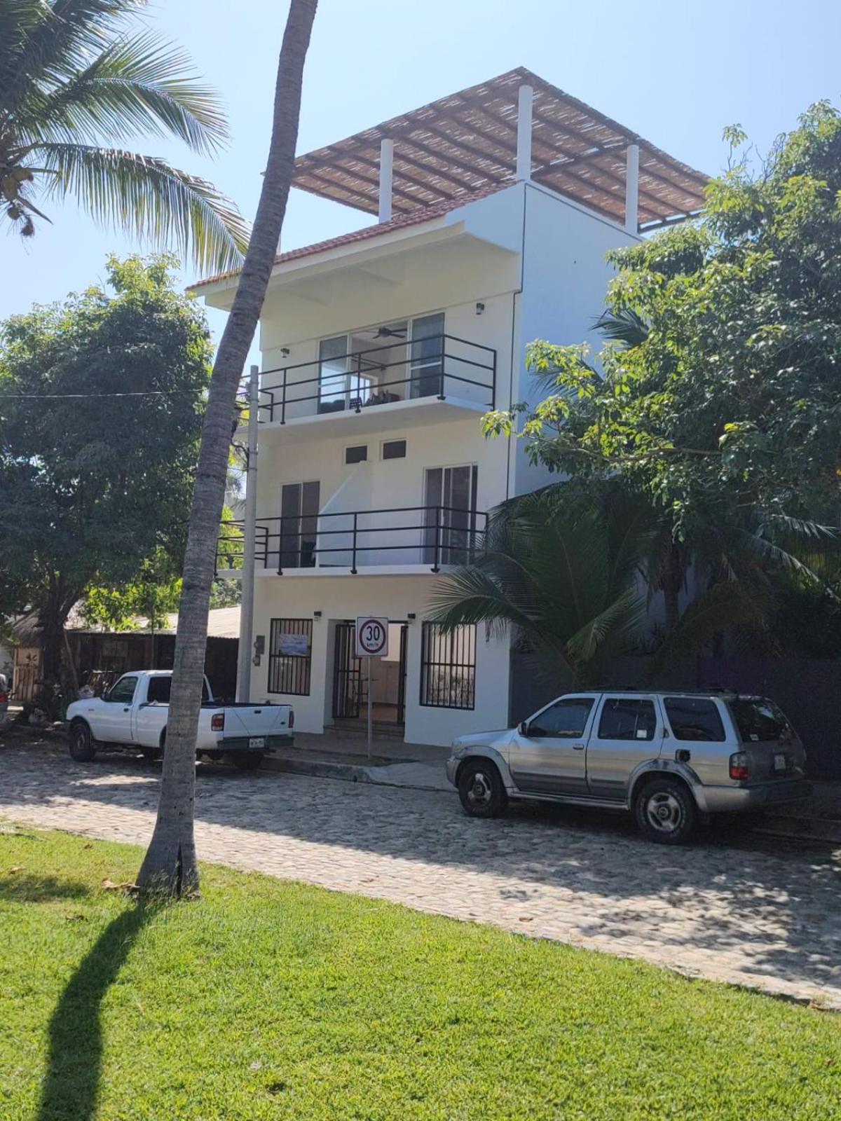 Blue Bocana Hotel 38/48