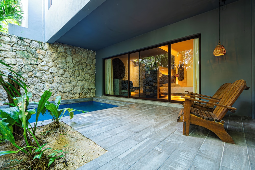 Kuun Taak Tulum 21/50