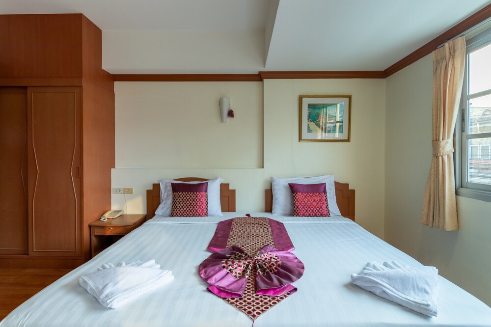 Chomsin Hua Hin Hotel 18/49
