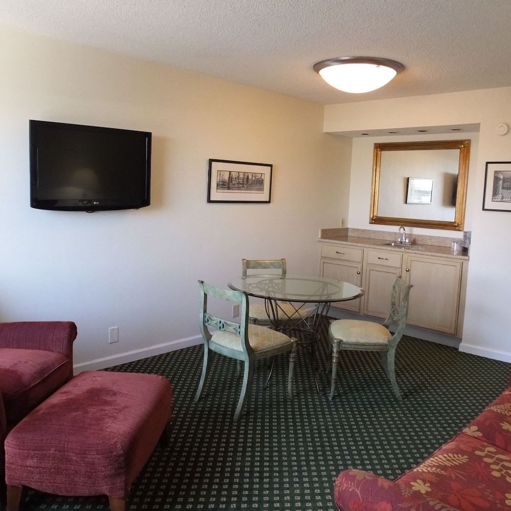 Crowne Plaza Hickory 22/61