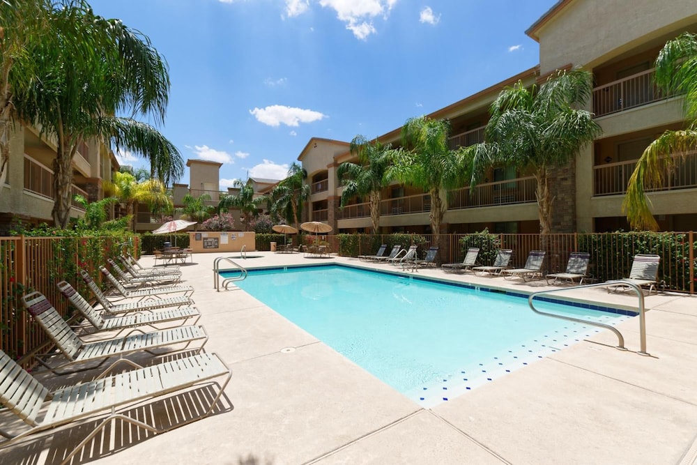 Siegel Suites Select Casa Grande 11/44