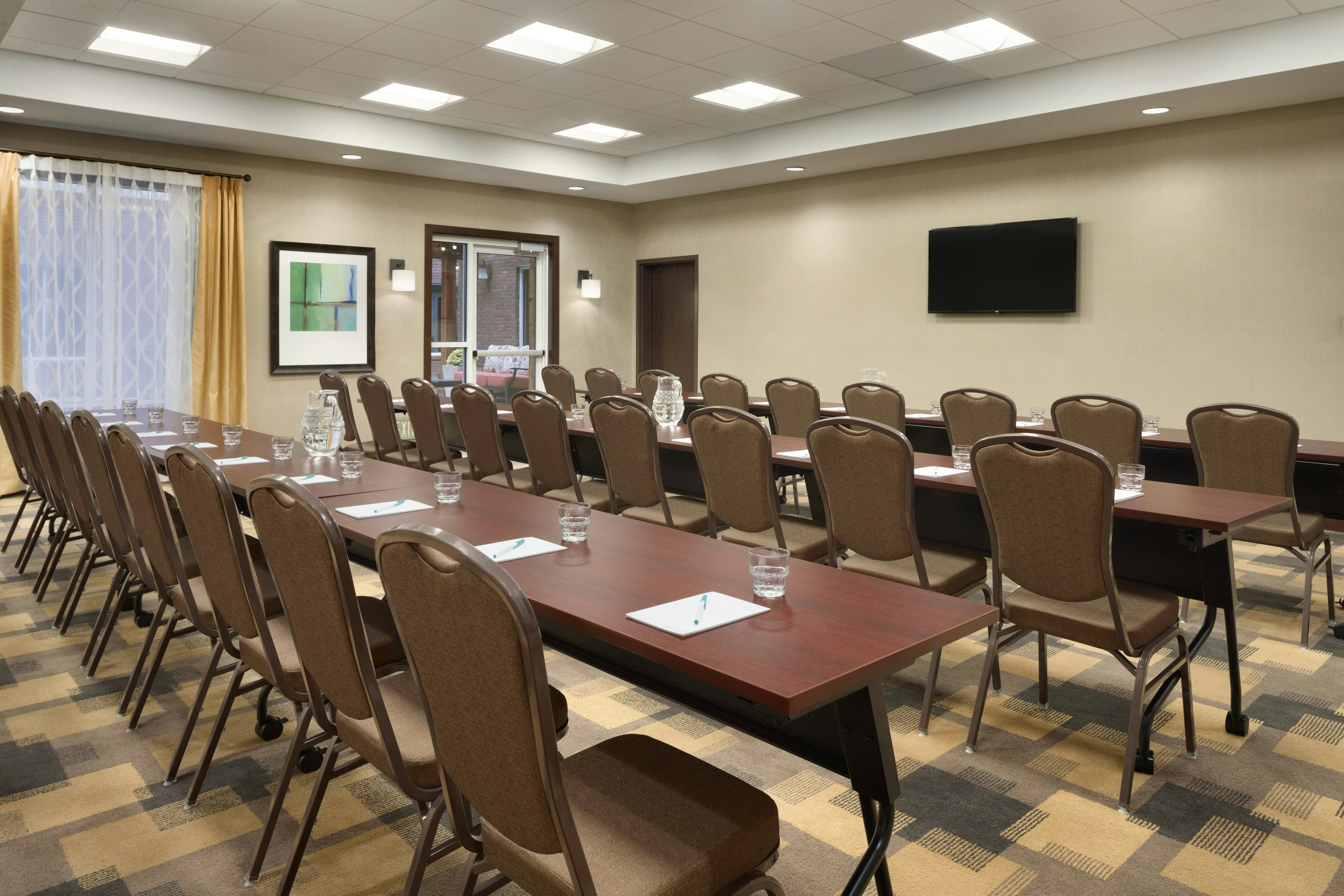 Homewood Suites By Hilton Kalamazoo-Portage 14/17
