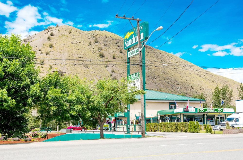 Sandman Inn Cache Creek 4/34