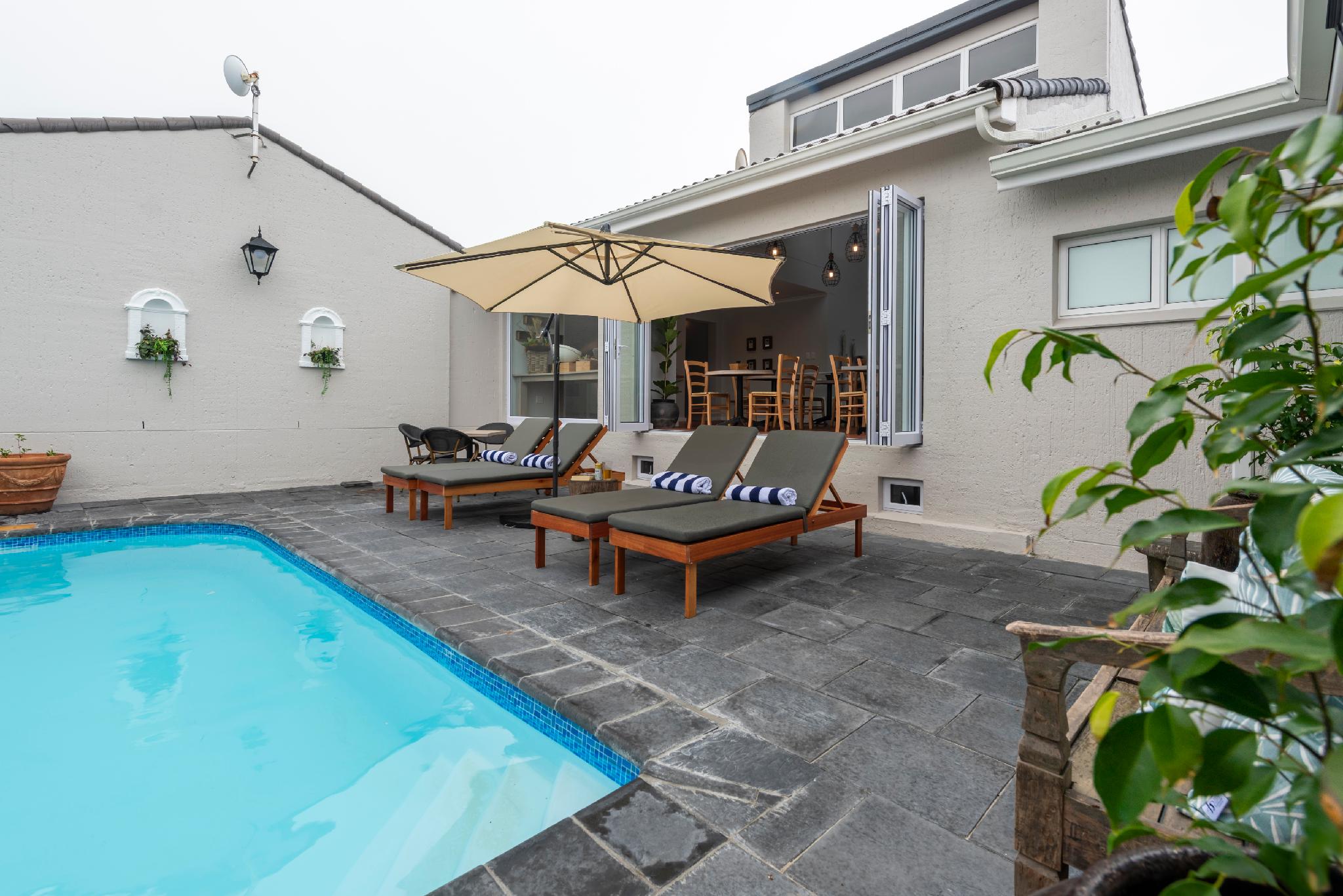 Mes Amis Guesthouse 16/32