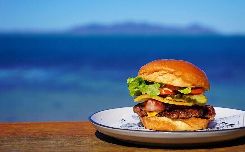 Nomads Magnetic Island - Adults only 13/50