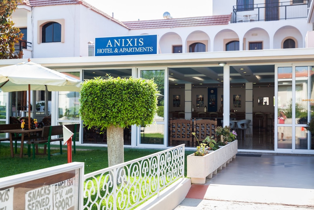 Anixis Hotel 2/52