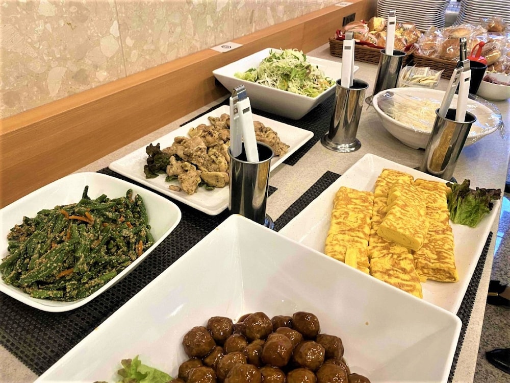 Toyoko Inn Osaka Umeda Nakatsu No 1 33/61