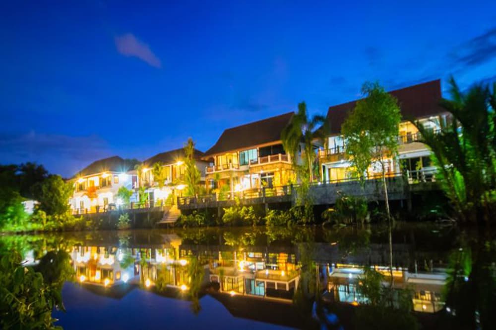 Baanrimnam Resort Trat 7/48