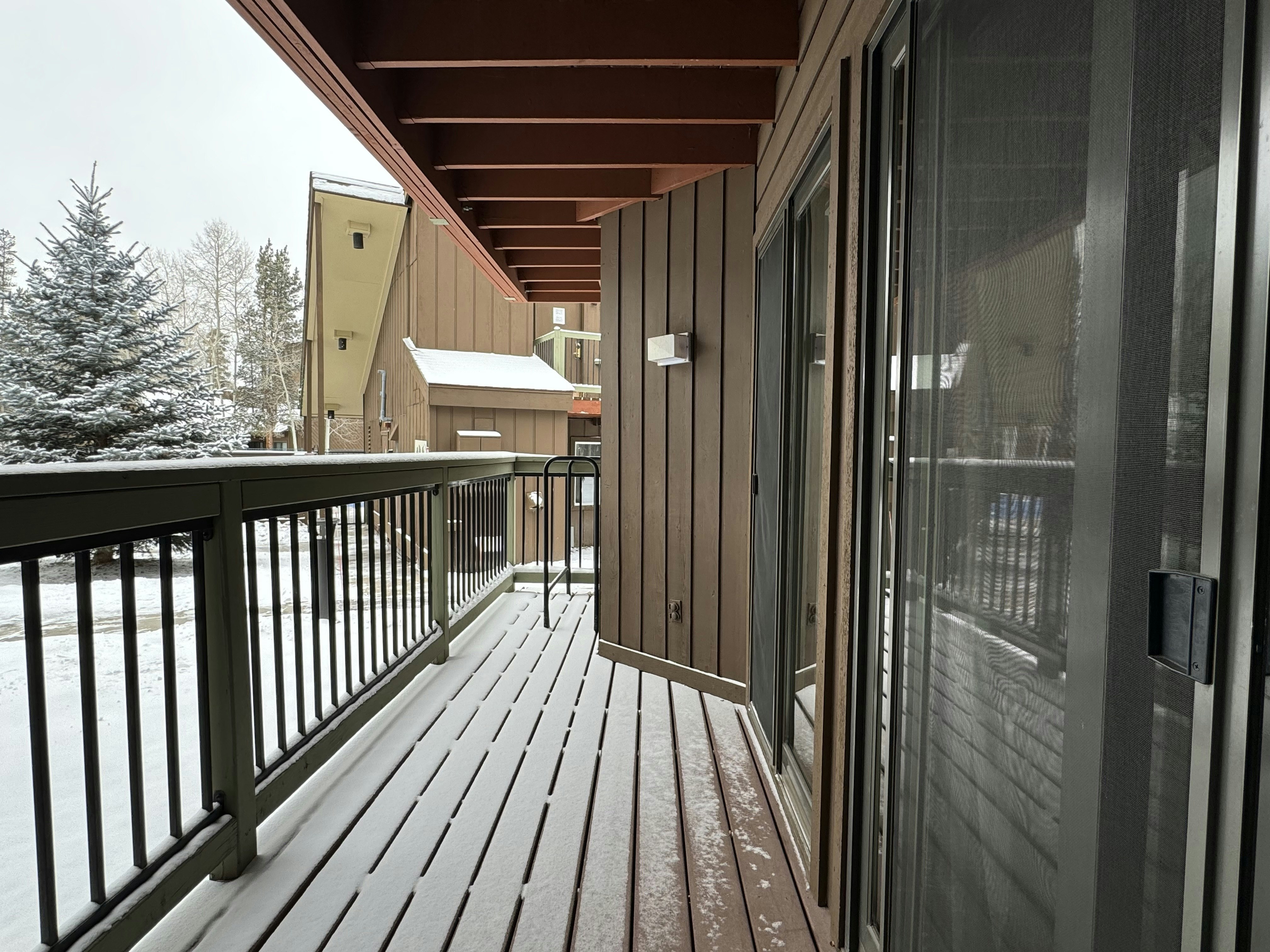 Forest Condominiums 5/69