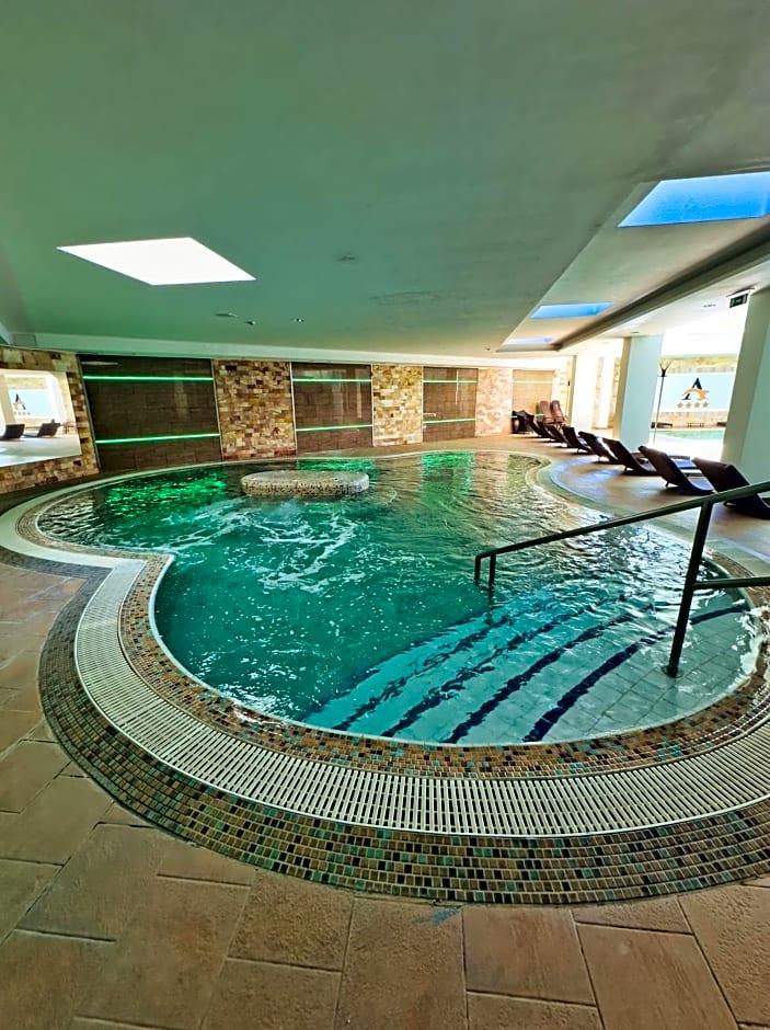 Atlantis Medical Wellness & Conference 46/50