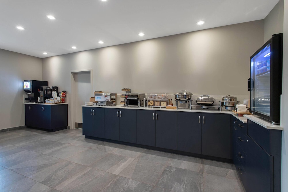 Microtel Inn & Suites by Wyndham Mont Tremblant 9/50