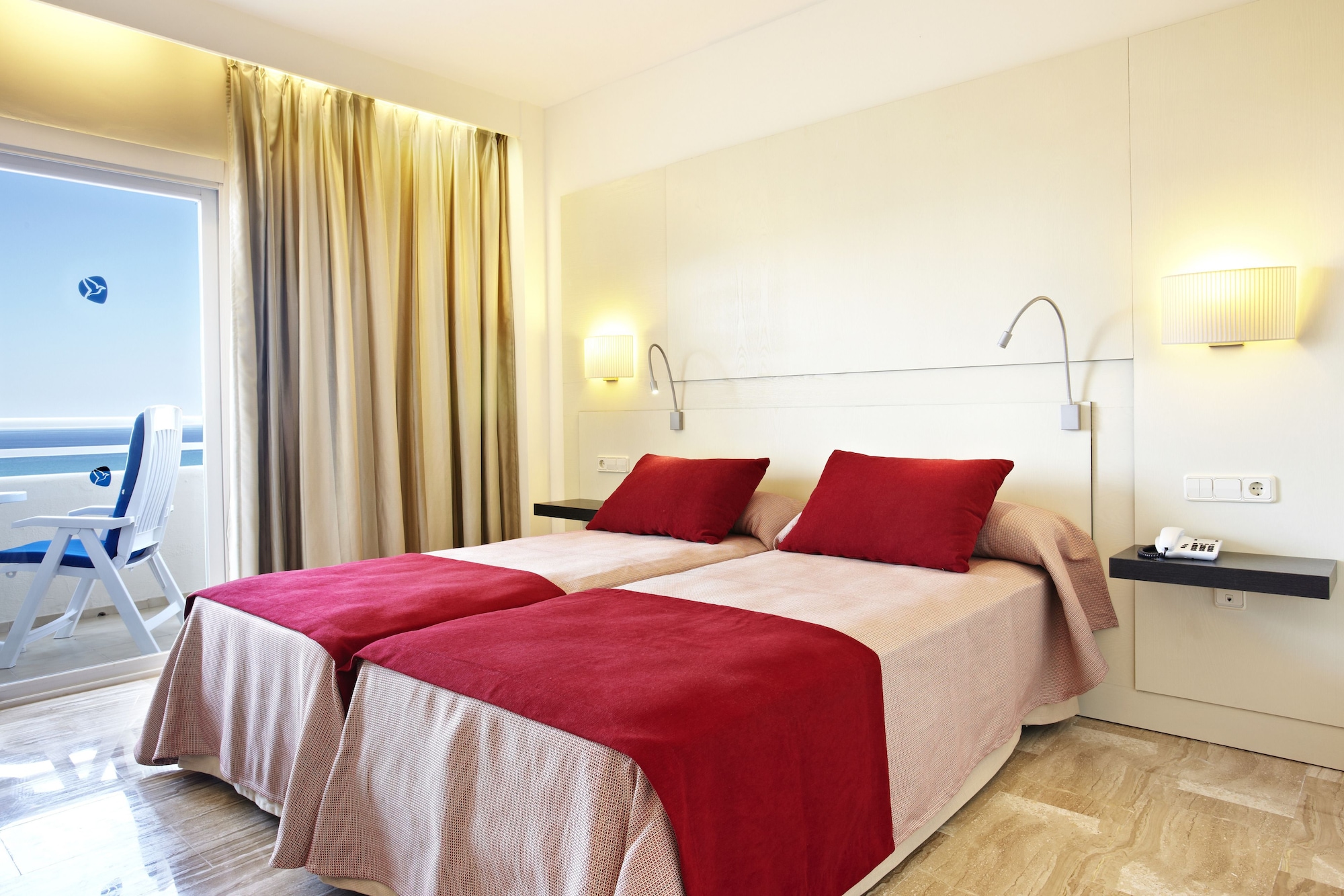 ROOM, DOUBLE BED, BALCONY