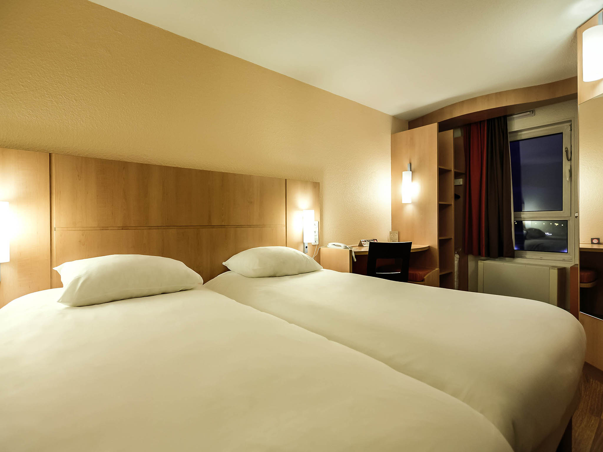 STANDARD, TWIN BEDS