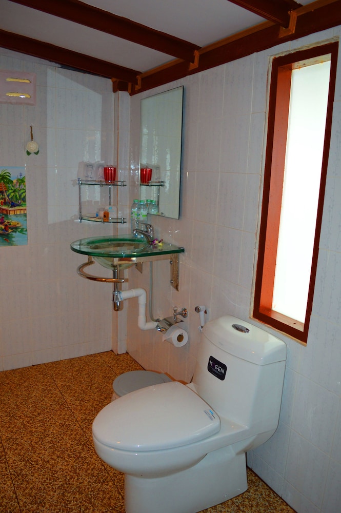 Sayang Beach Resort 58/60