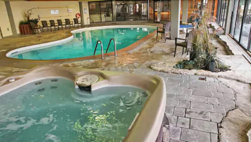 The Royal Harbour Resort 3/51