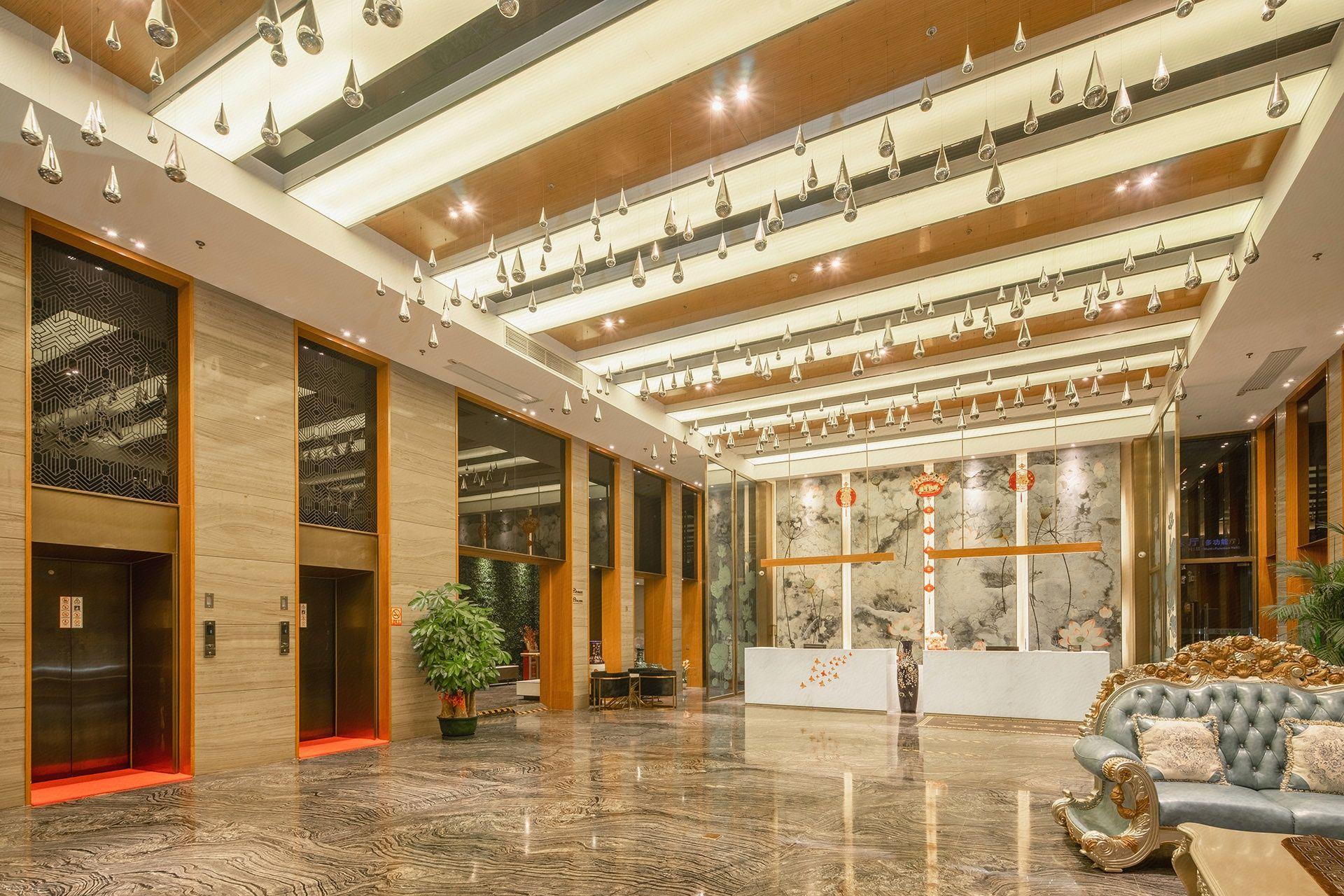 Yunzhu No.1 Hotel (Guangzhou Olympic Sports Center, Tianhe Zhucun Metro Station Branch) 11/24