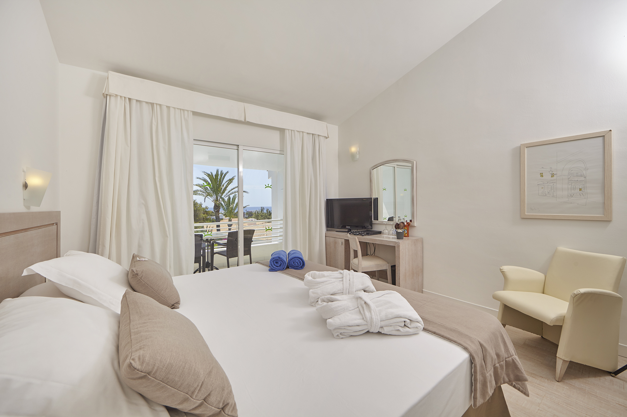 Prinsotel La Caleta Hotel And Apartments 17/50
