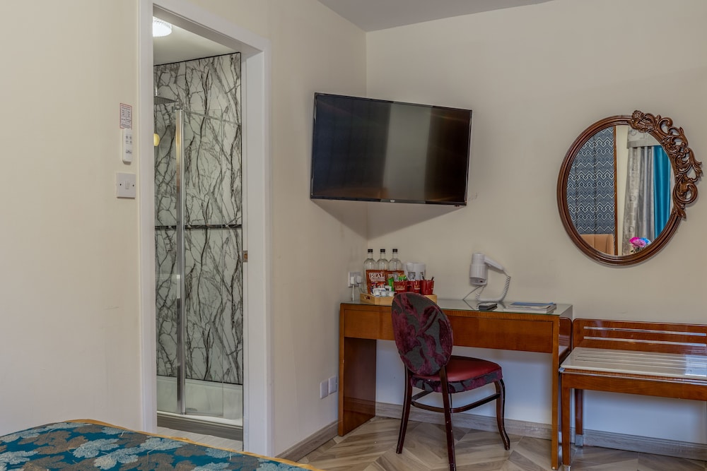 Muthu Fort William Hotel 57/64