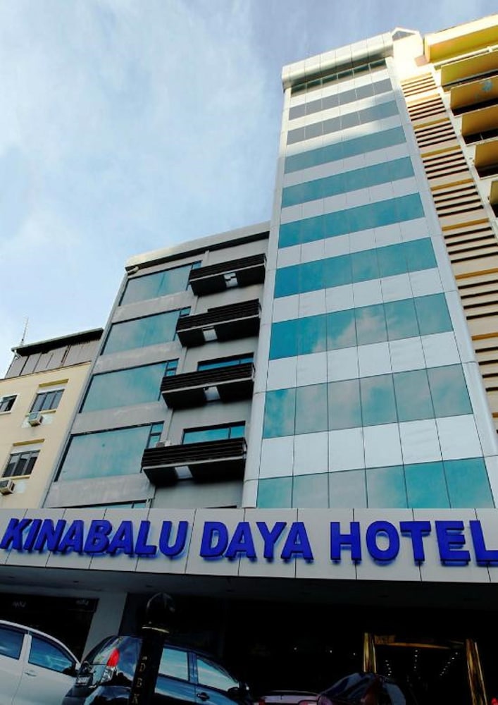 Kinabalu Daya Hotel 2/72