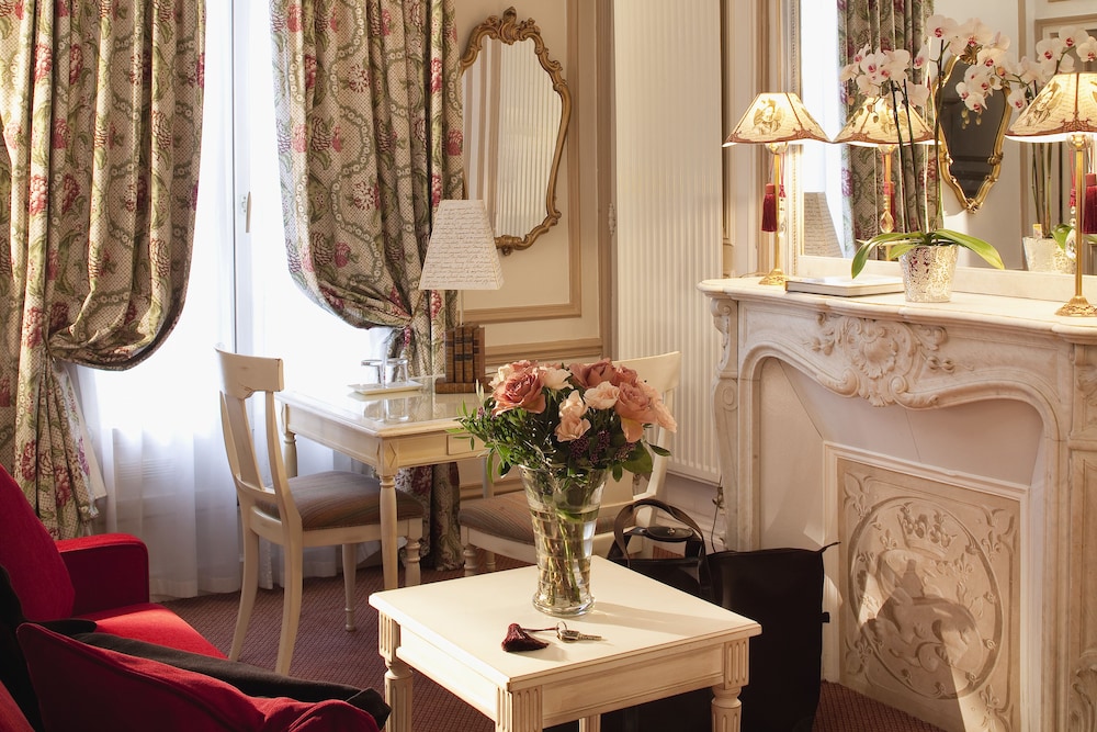 RESIDENCE HENRI IV 35/57