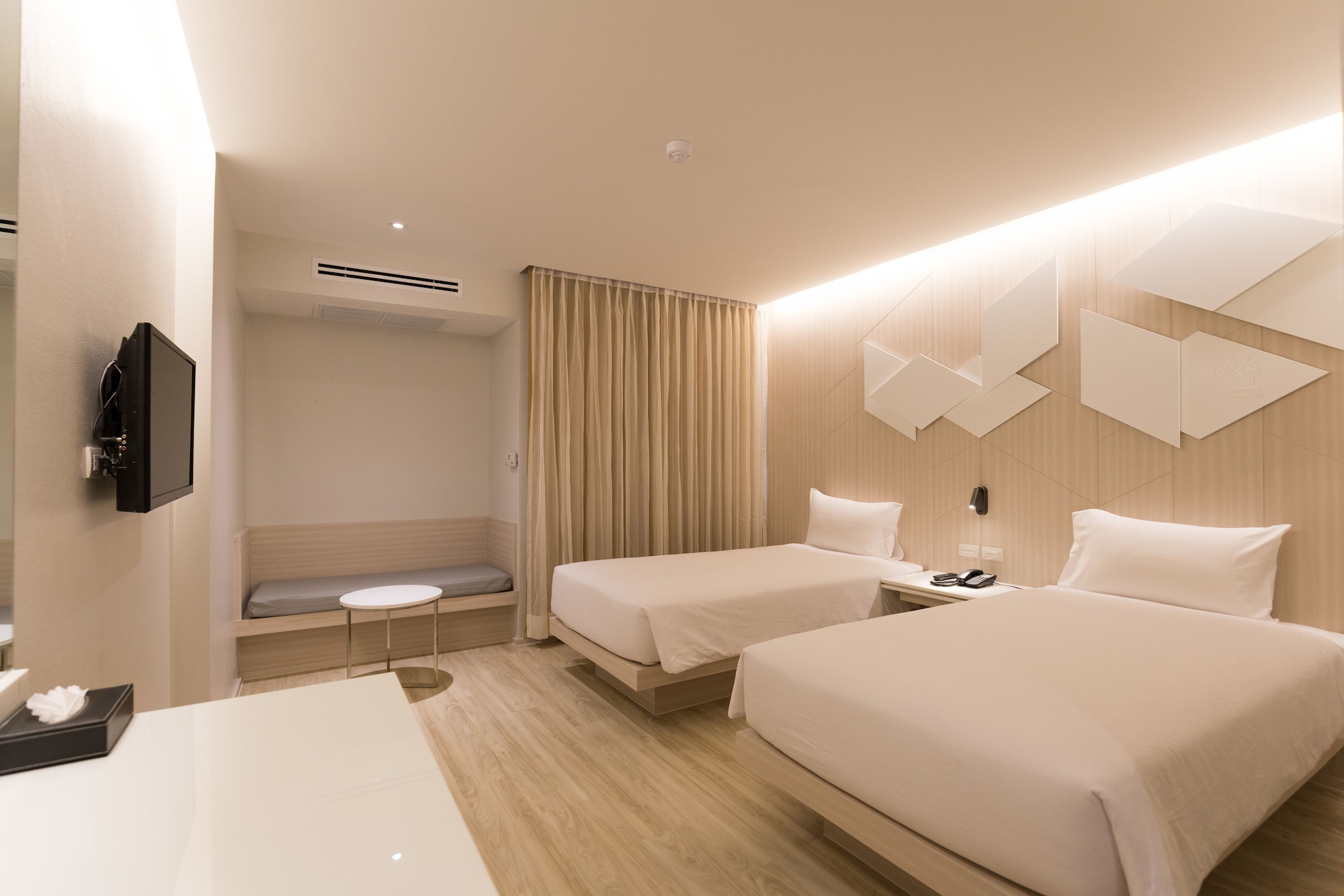 SMART, DELUXE, TWIN BEDS
