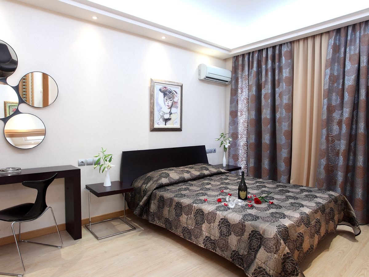 Suite, Sea View