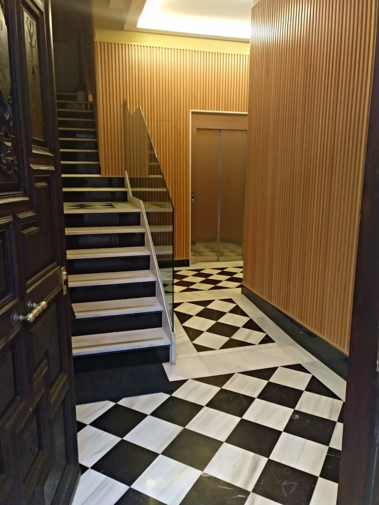 Principia Suites photo3