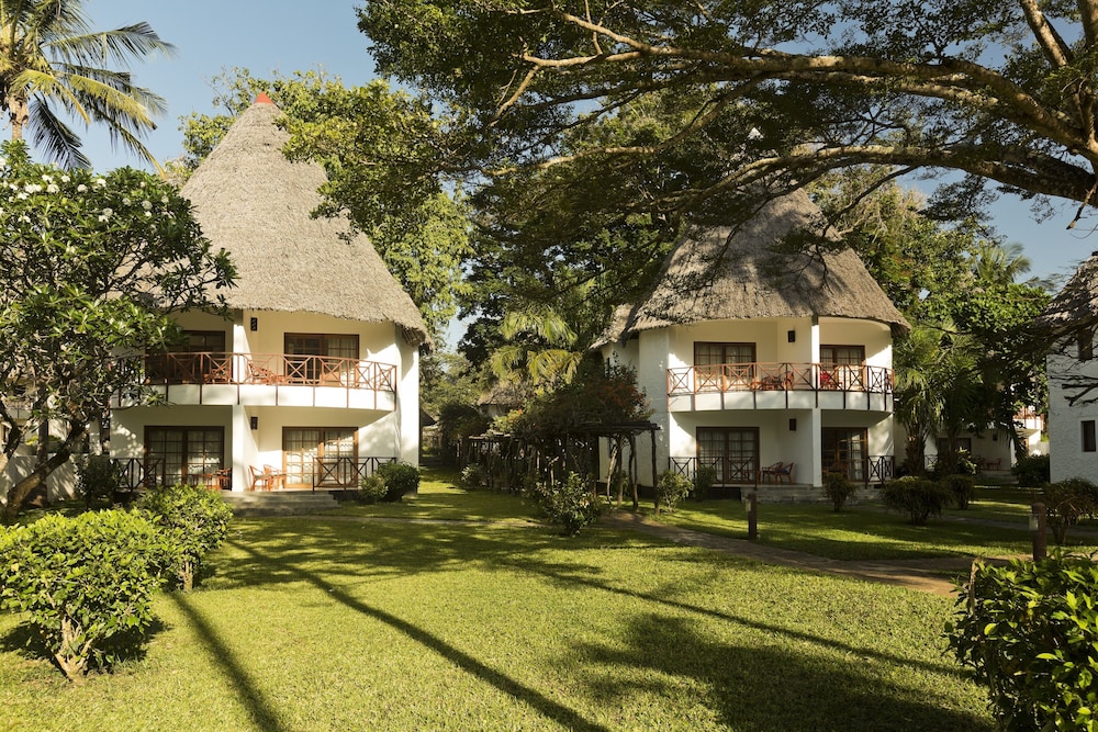Neptune Village Beach Resort & Spa 53/59