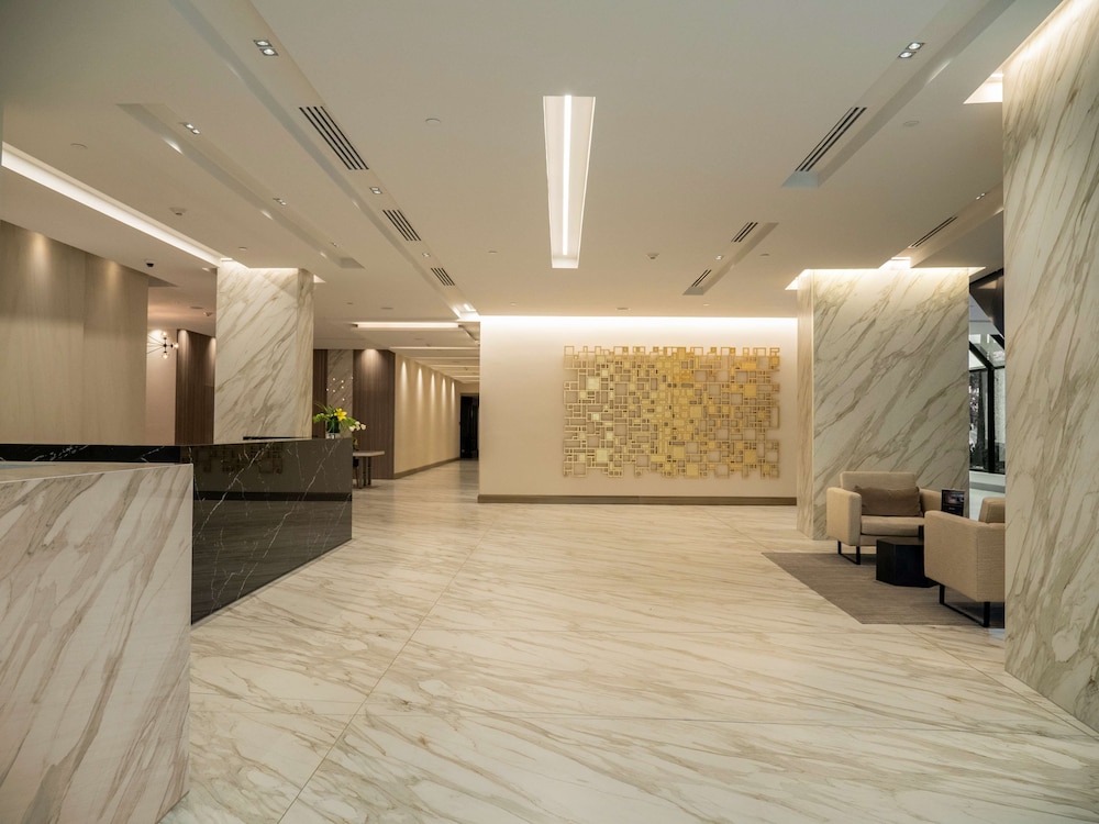 MS Milenium Monterrey Curio Collection by Hilton 9/77