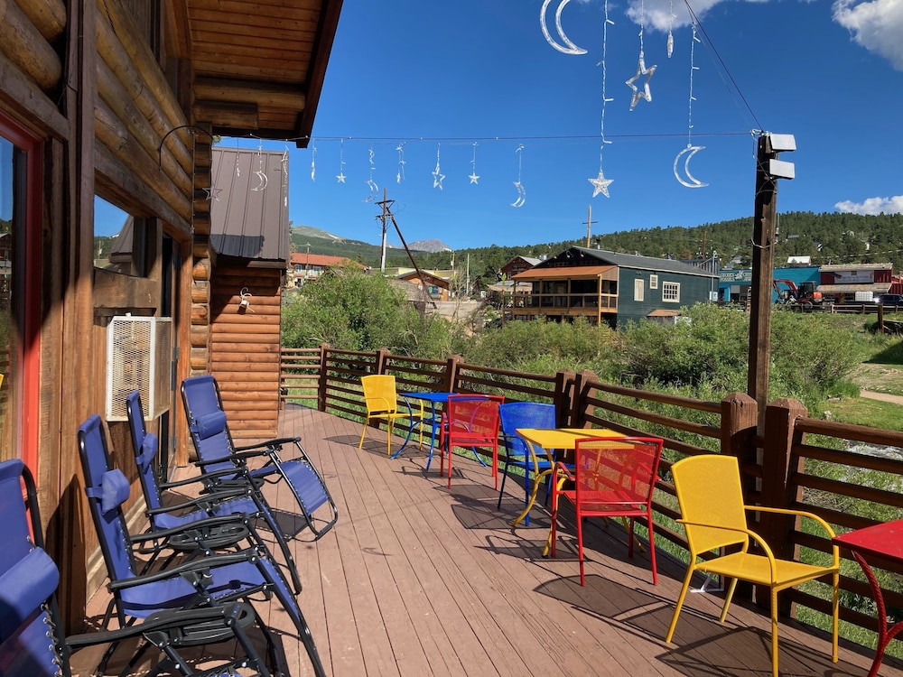 The Boulder Creek Lodge 33/64